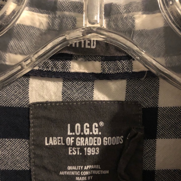 Men’s button down - Picture 3 of 3